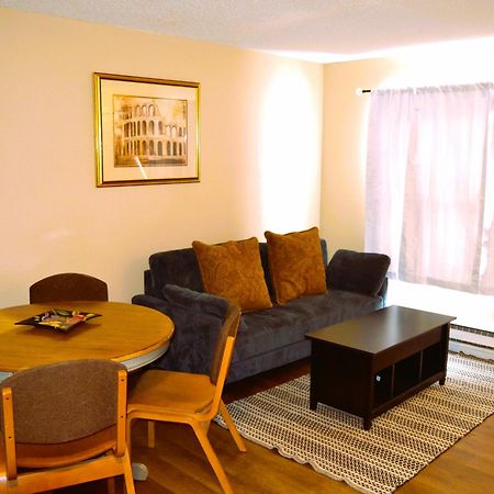 Appartement Urban Oasis à Grand Forks Extérieur photo